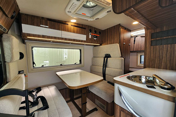 日產 CARAVAN ASTRARE CC1起居空間寬敞明亮